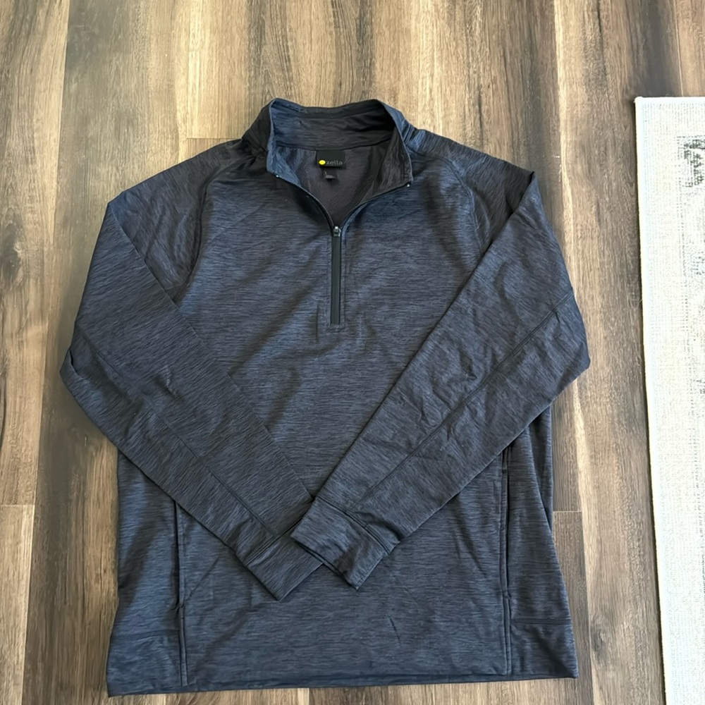 Zella Quarter Zip top, size Large